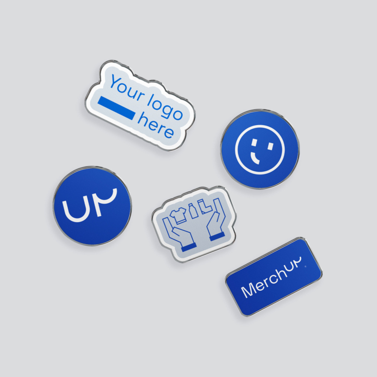 Pin metalowy z logo