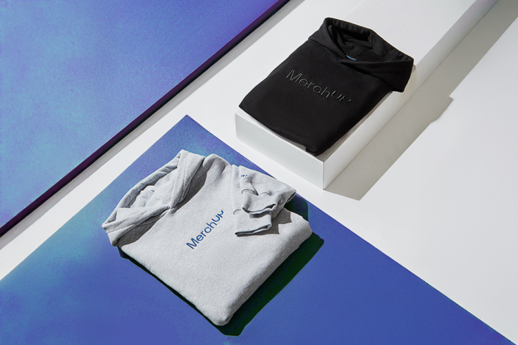 Corporate Merchandise, Sweatshirts mit Firmenlogo, Corporate Clothing, Sweatshirts als Teil von Corporate Merchandise