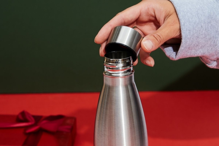 Useful gadgets with brand logo - gifts for employees