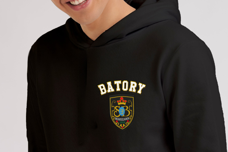 Batory High School Merch, broderie sur sweatshirts