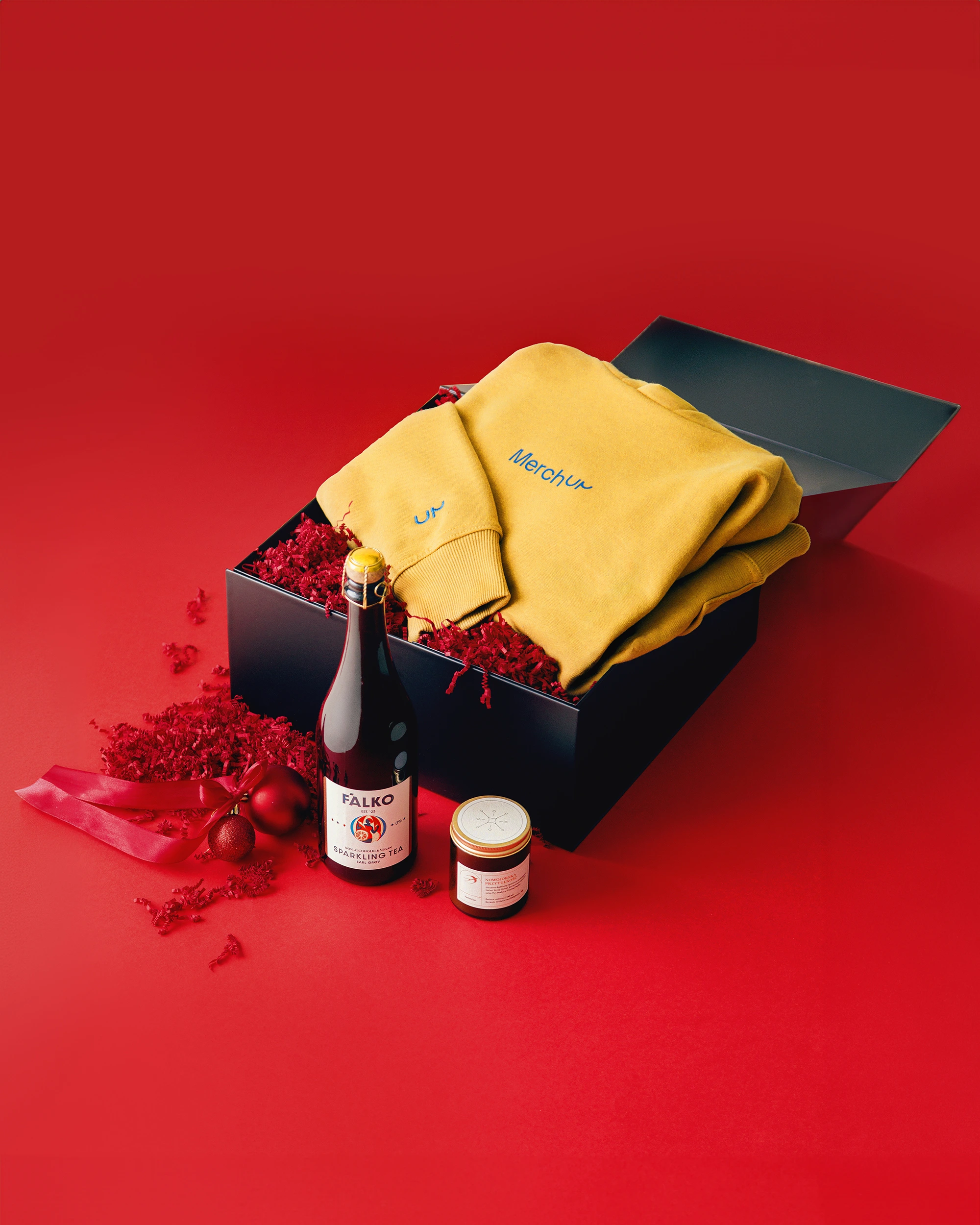 Open the holiday gift set after hours